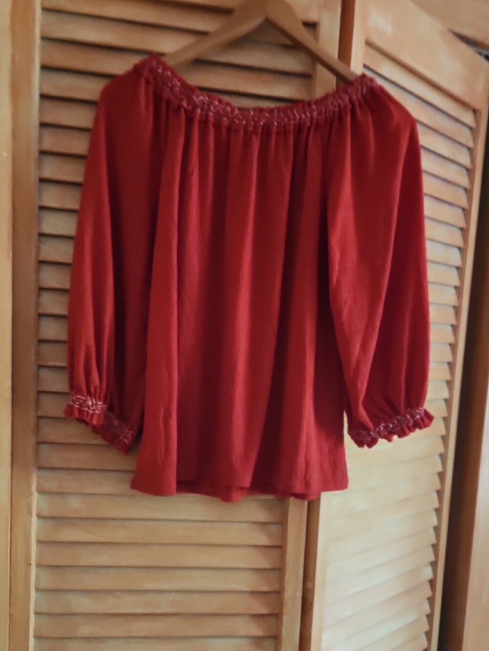 Off-Shoulder Rustic Red Women's Top - Picture 4 of 4
